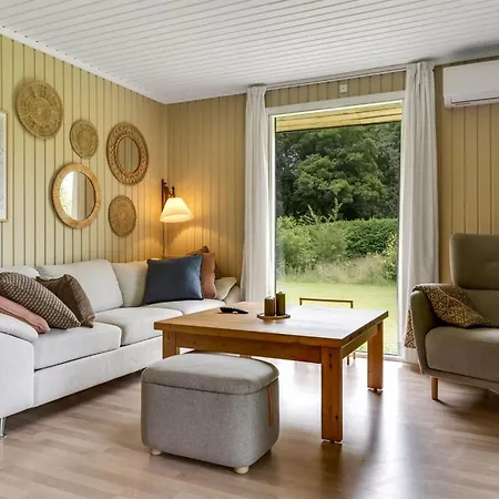 Goeran - 30km From The Sea By Interhome Hébergement de vacances